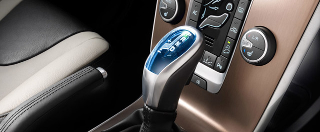 Volvo V40 Cross Country photo 39