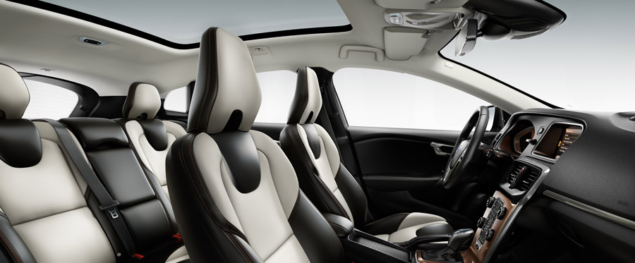 Volvo V40 Cross Country photo 40