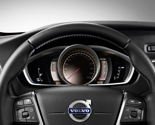 Volvo V40 Cross Country photo 45