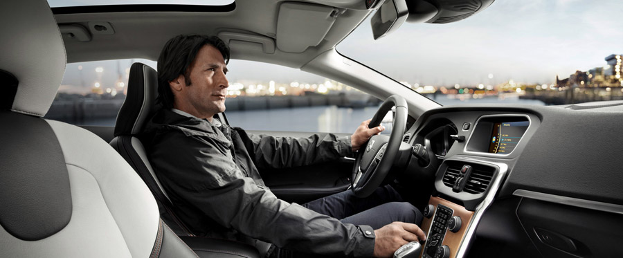 Volvo V40 Cross Country photo 31