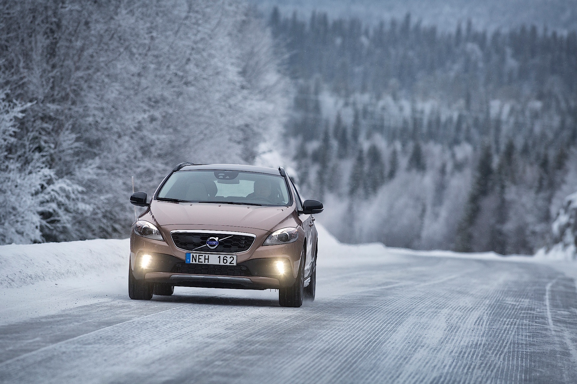 Volvo V40 Cross Country photo 27