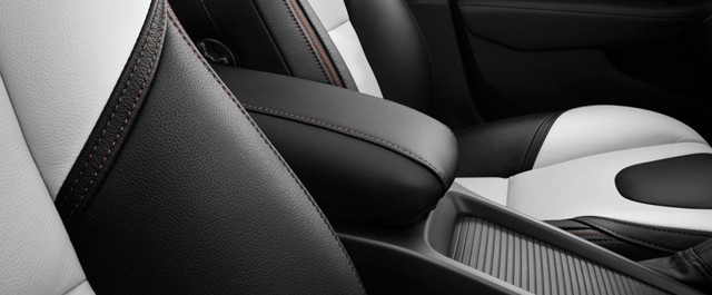 Volvo V40 Cross Country photo 34