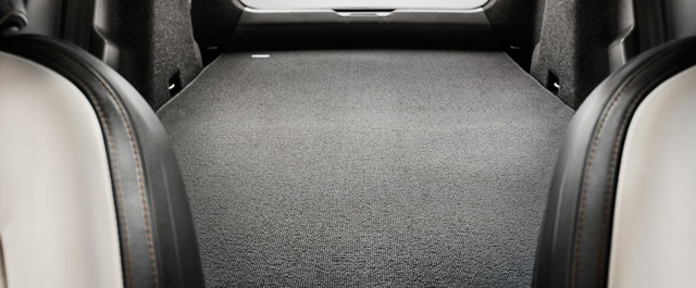 Volvo V40 Cross Country photo 35