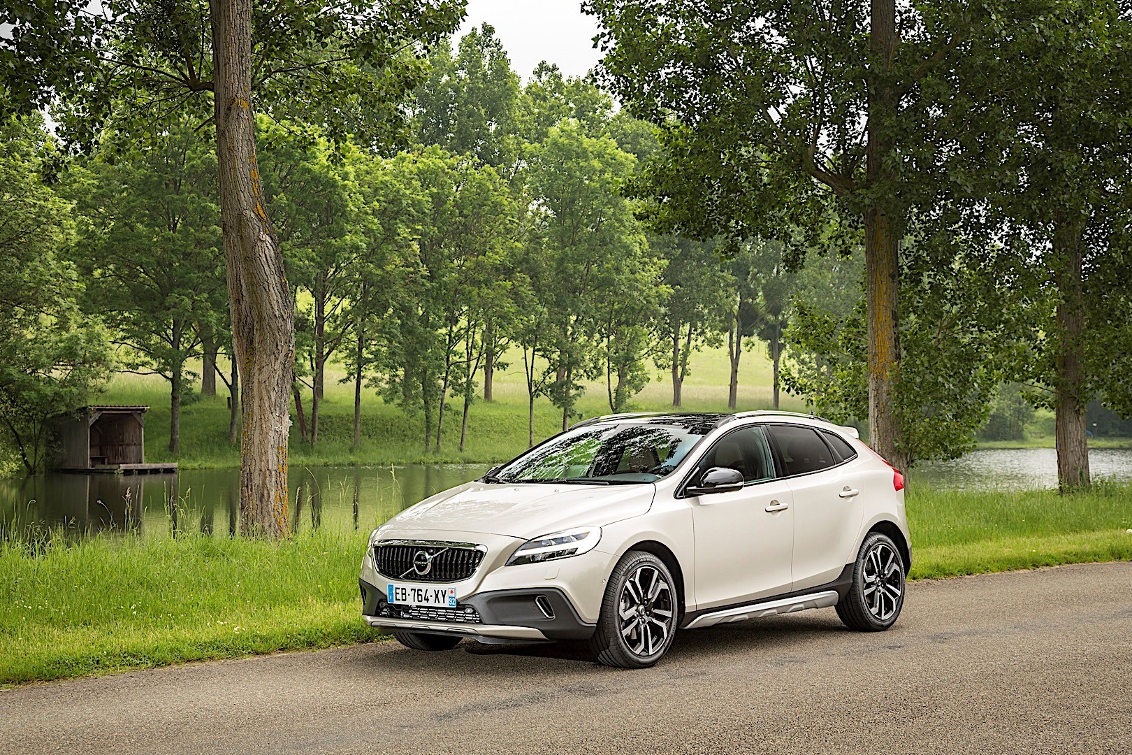 Volvo V40 Cross Country photo 4
