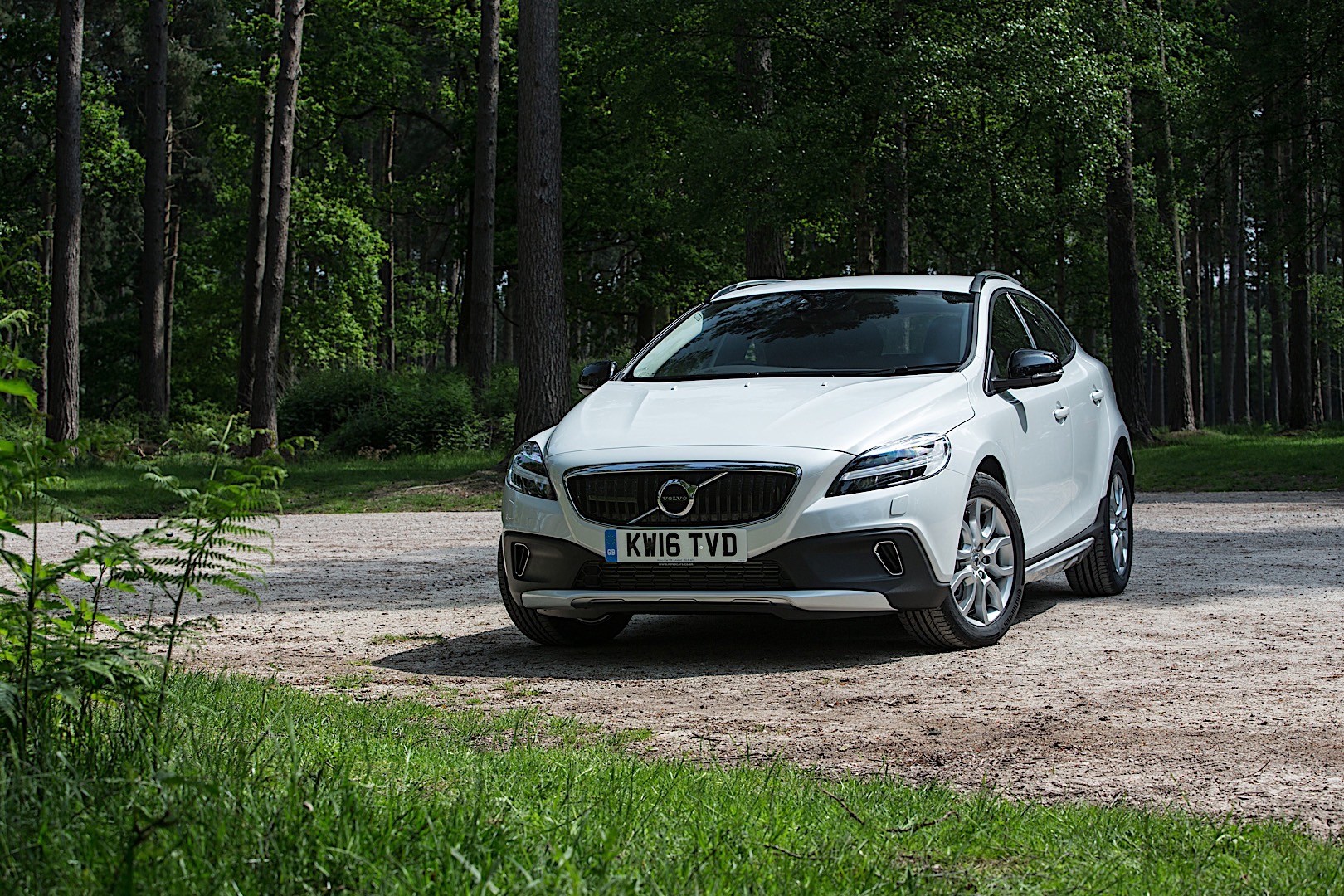 Volvo V40 Cross Country photo 7