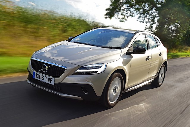 Volvo V40 Cross Country photo 28