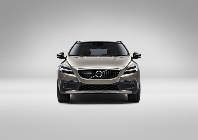 Volvo V40 Cross Country photo 29