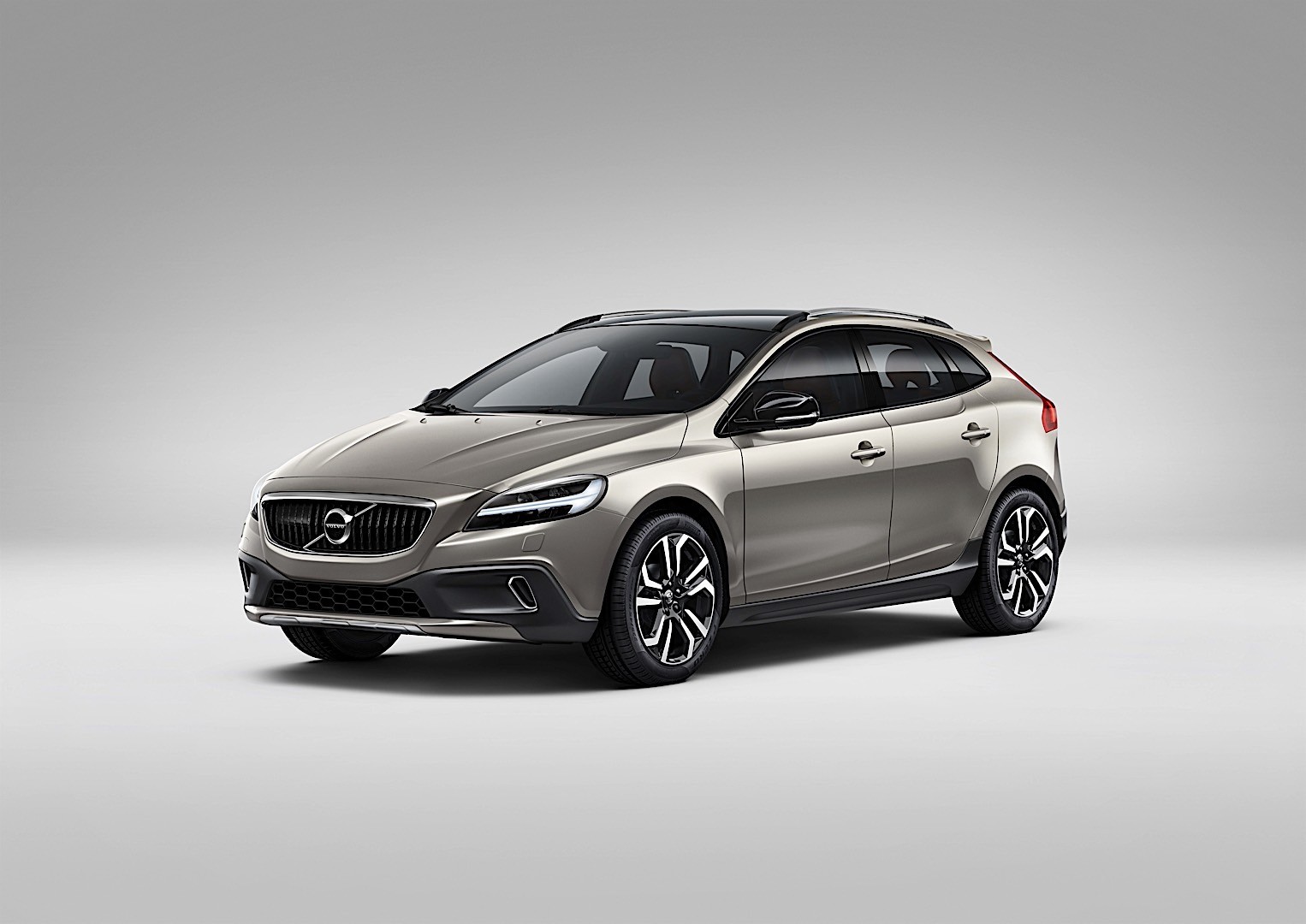 Volvo V40 Cross Country photo 30