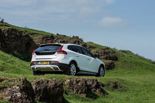 Volvo V40 Cross Country photo 32