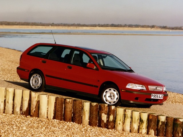 Volvo V40 photo 10