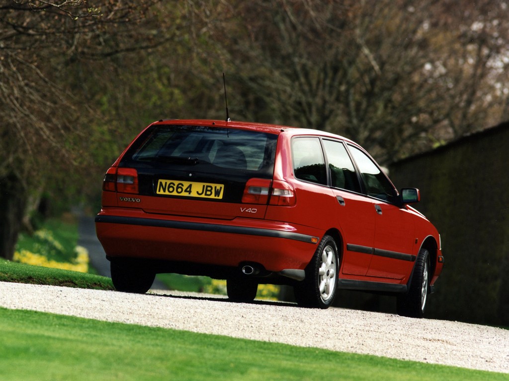 Volvo V40 photo 4