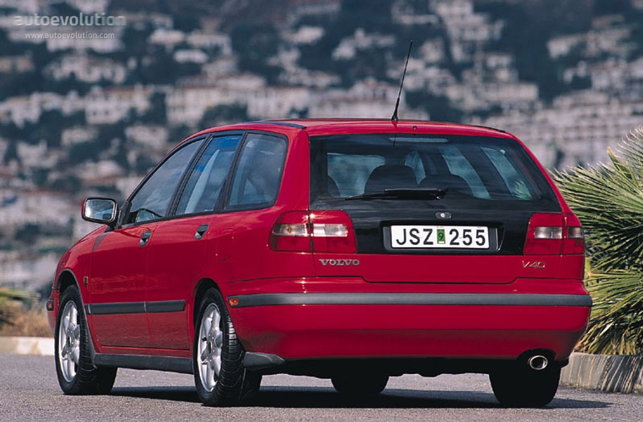 Volvo V40 photo 2