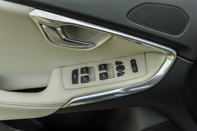 Volvo V40 photo 87