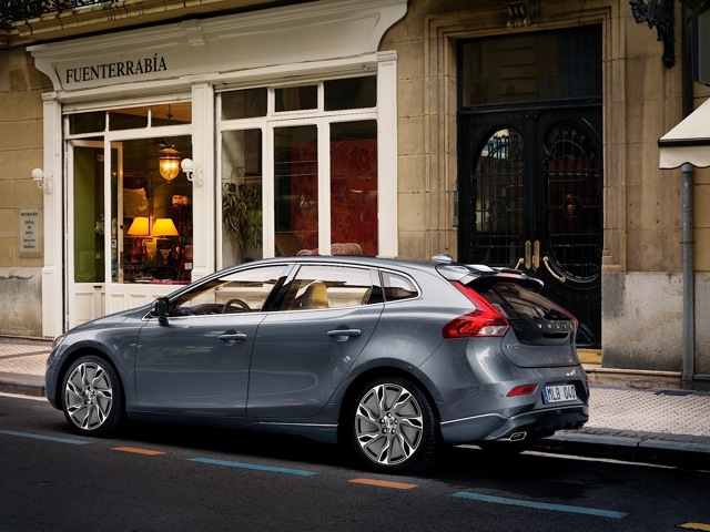 Volvo V40 photo 13