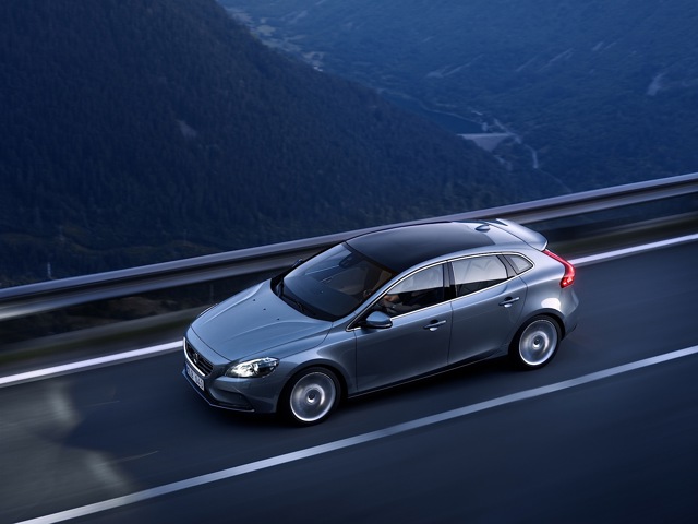 Volvo V40 photo 15