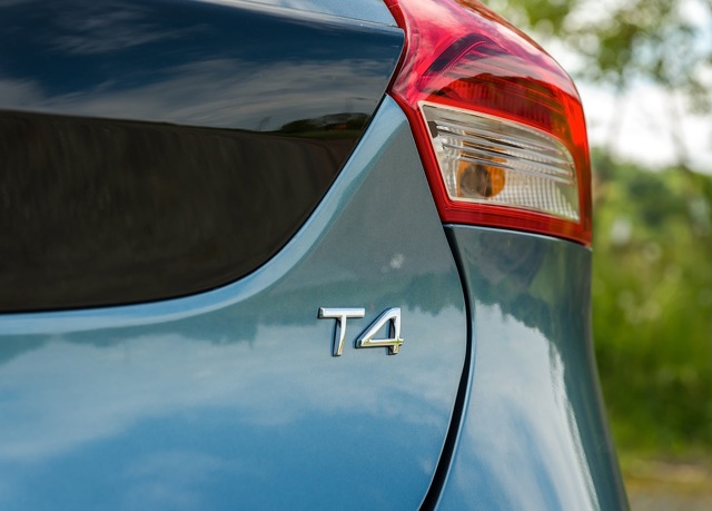 Volvo V40 photo 28