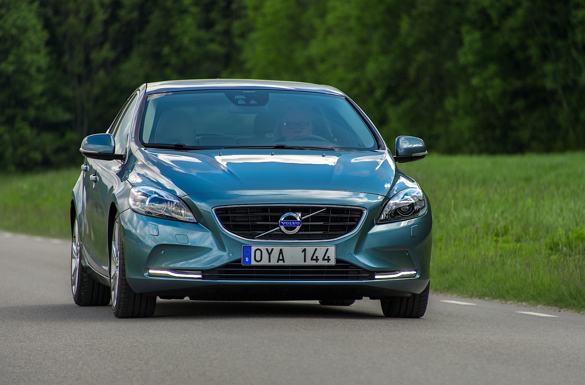 Volvo V40 photo 31