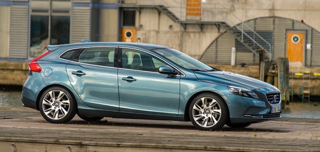 Volvo V40 photo 32