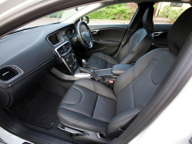 Volvo V40 photo 93