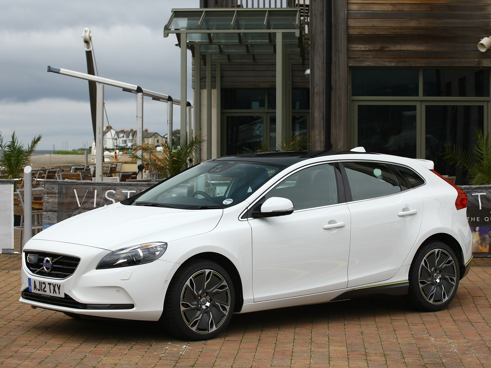 Volvo V40 photo 48