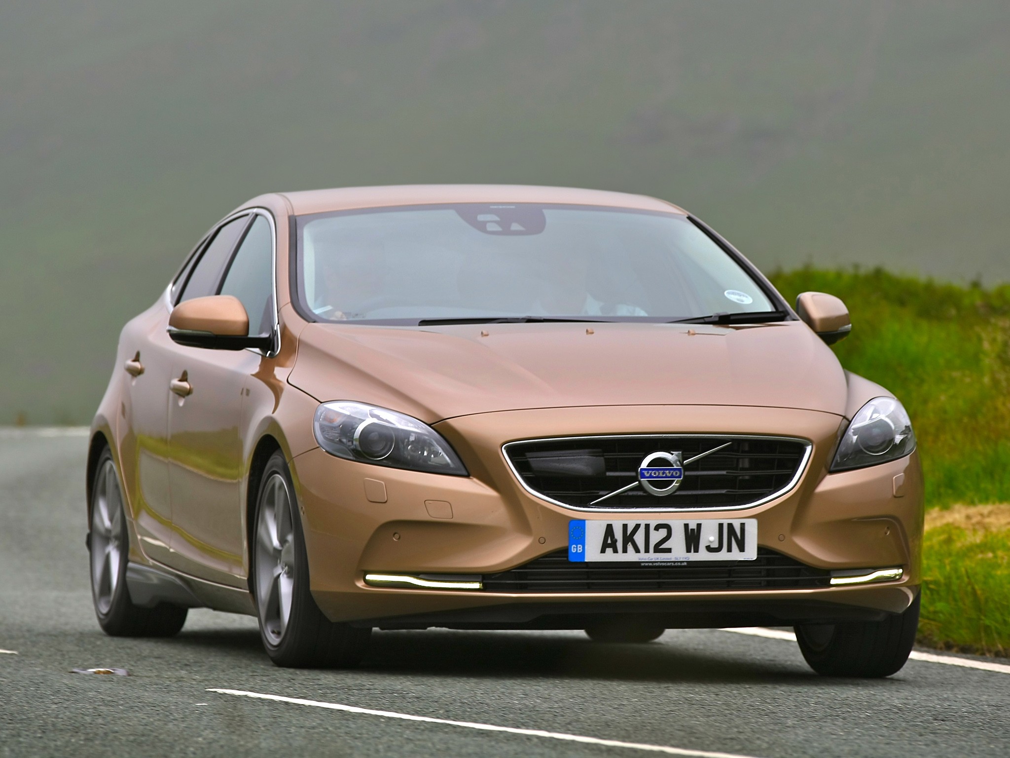 Volvo V40 photo 50