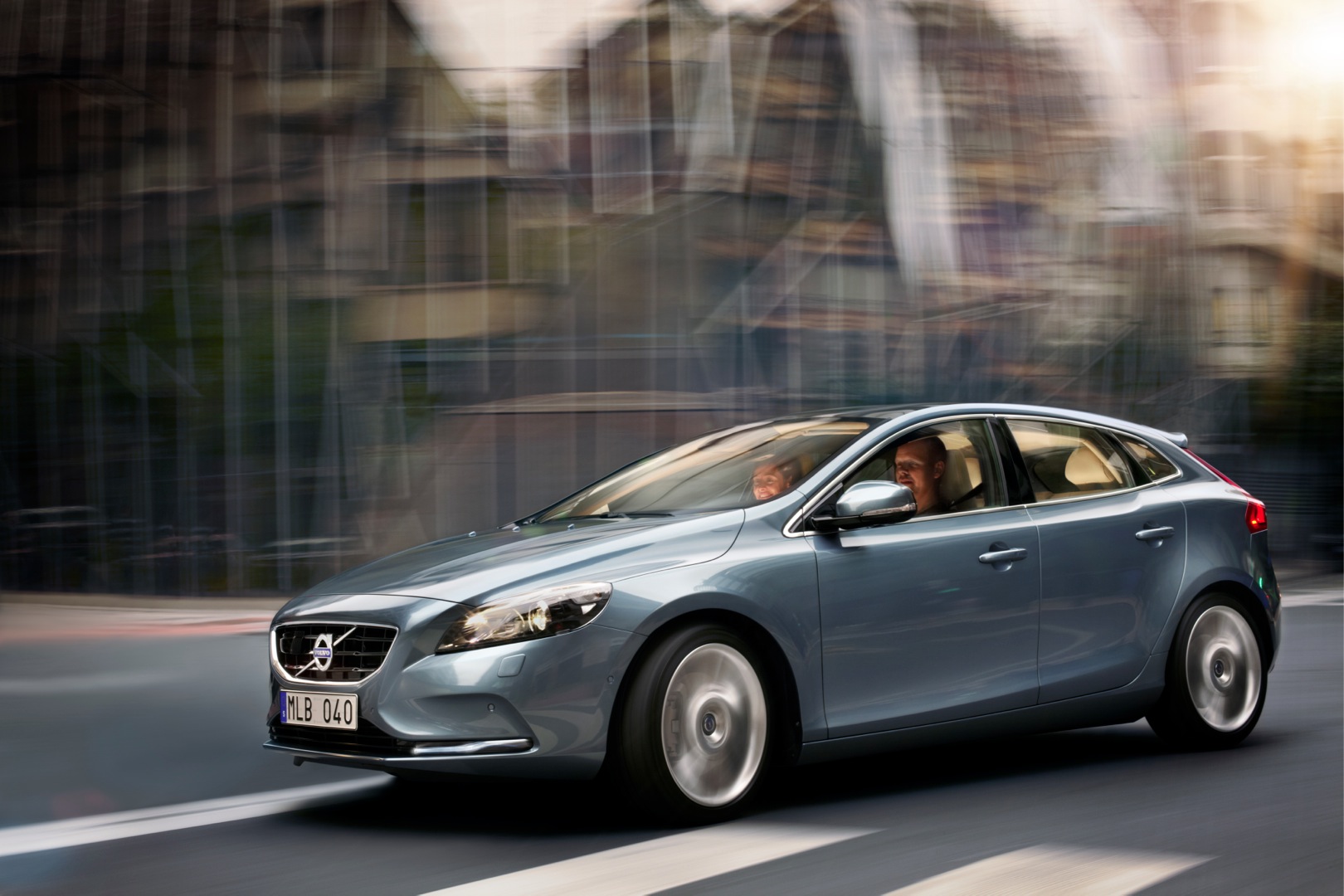 Volvo V40 photo 3