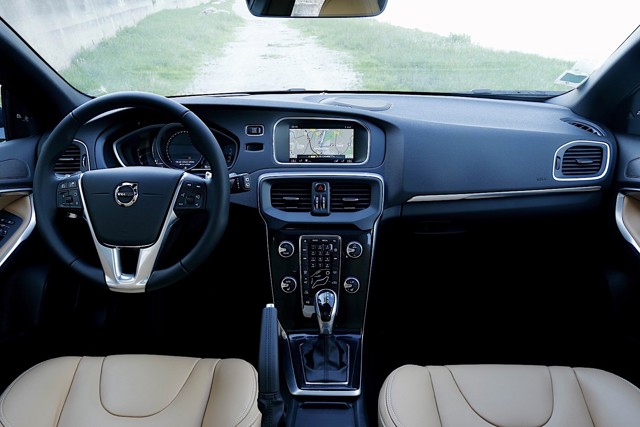 Volvo V40 photo 78
