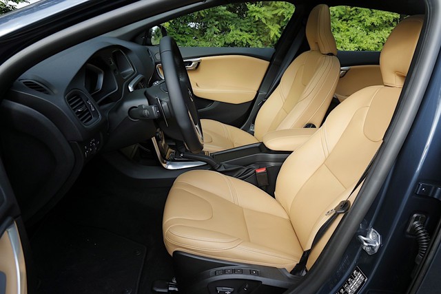 Volvo V40 photo 92