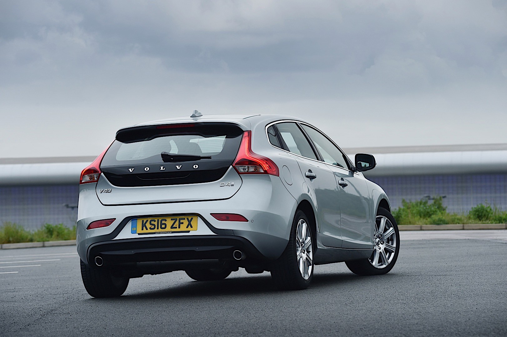 Volvo V40 photo 5