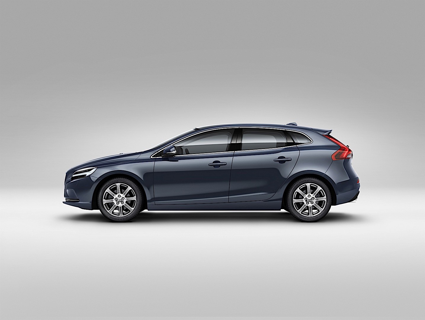 Volvo V40 photo 7
