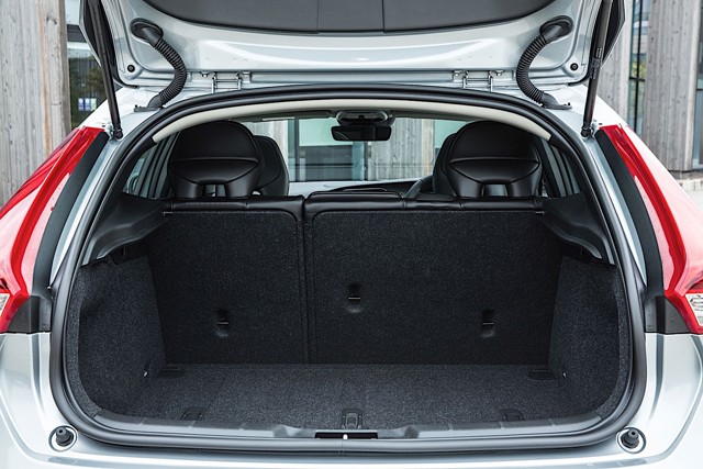Volvo V40 photo 80