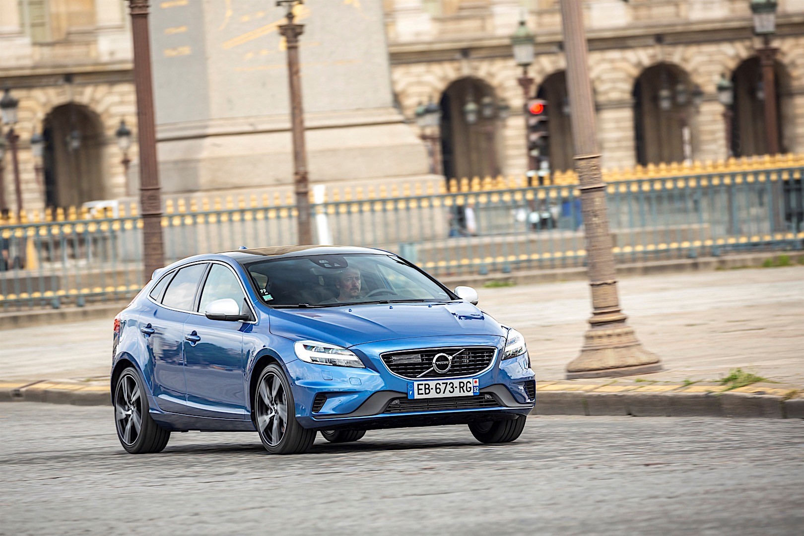 Volvo V40 photo 13