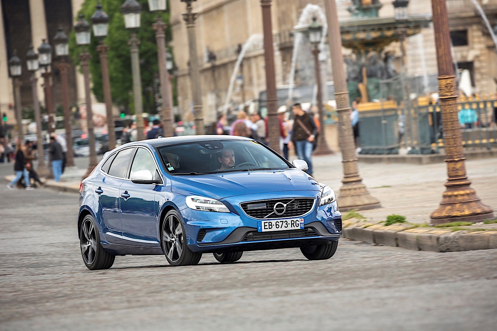 Volvo V40 photo 16