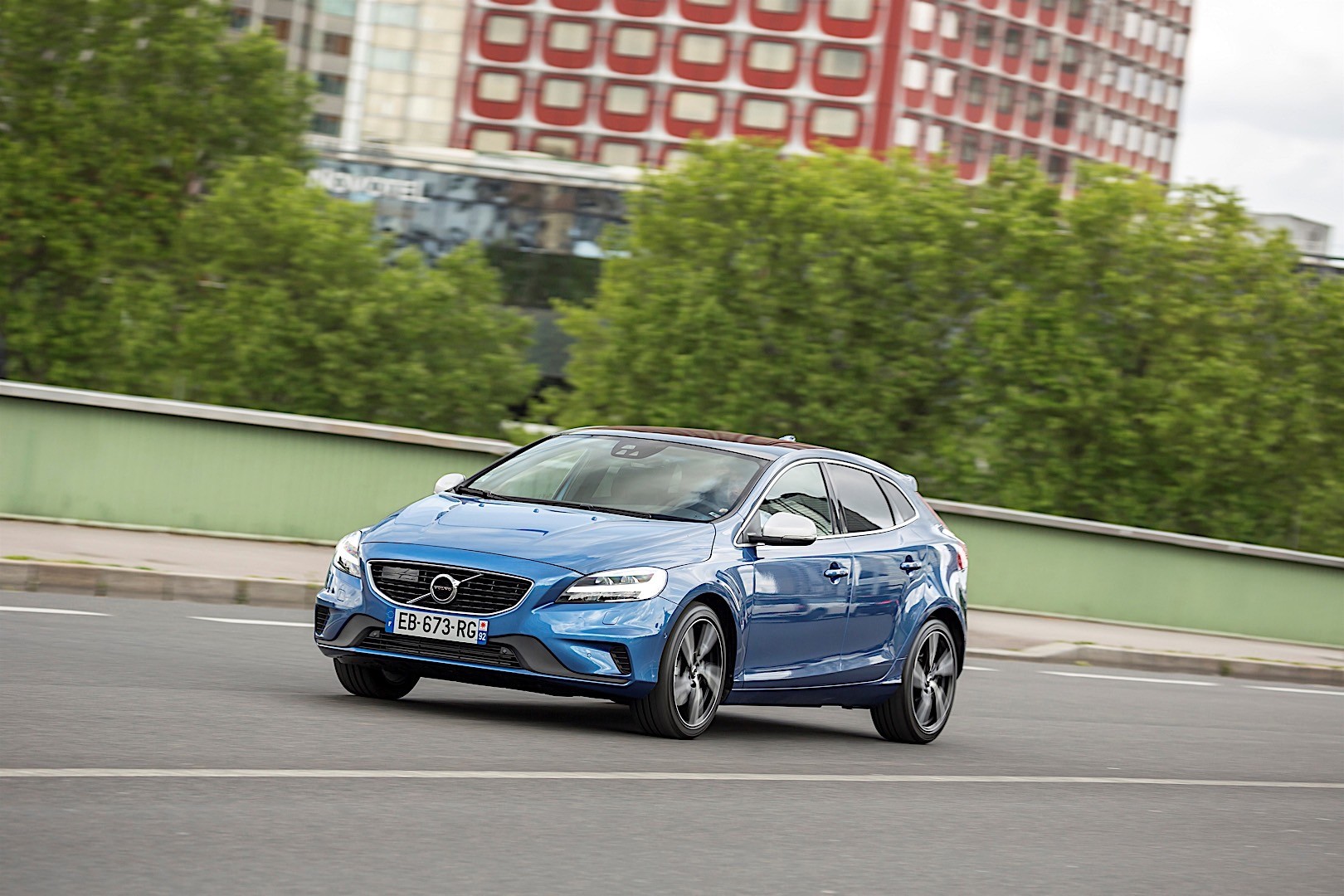 Volvo V40 photo 23