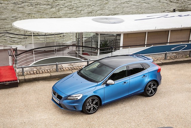 Volvo V40 photo 26
