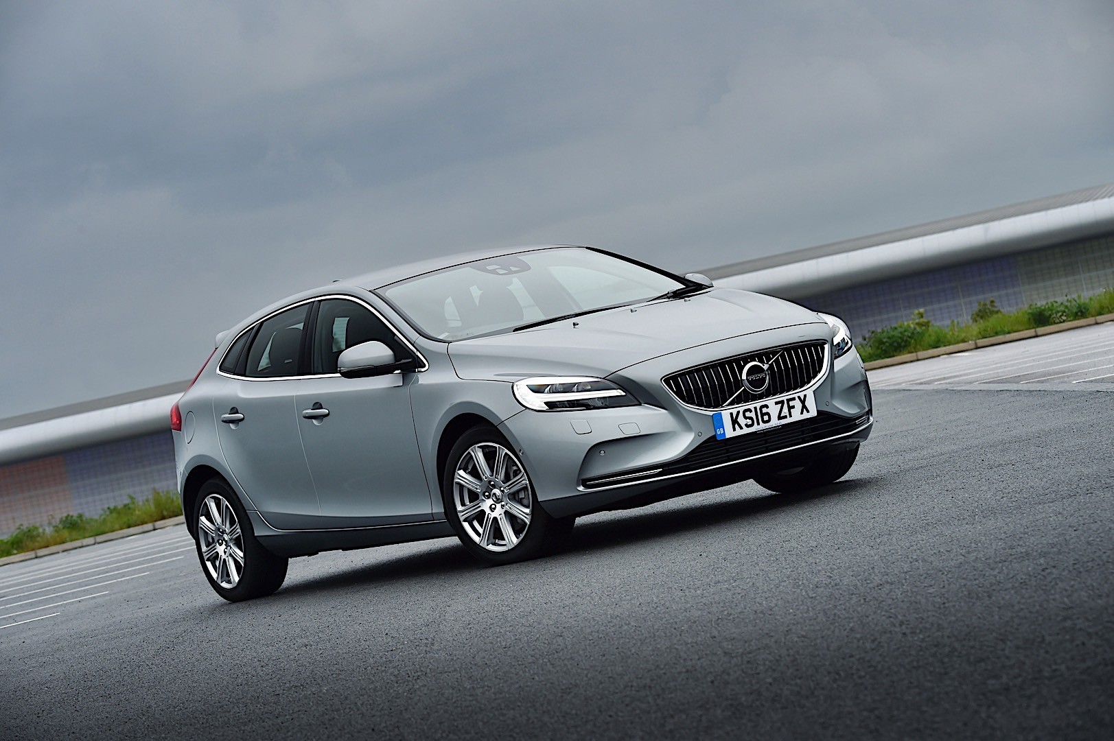 Volvo V40 photo 30