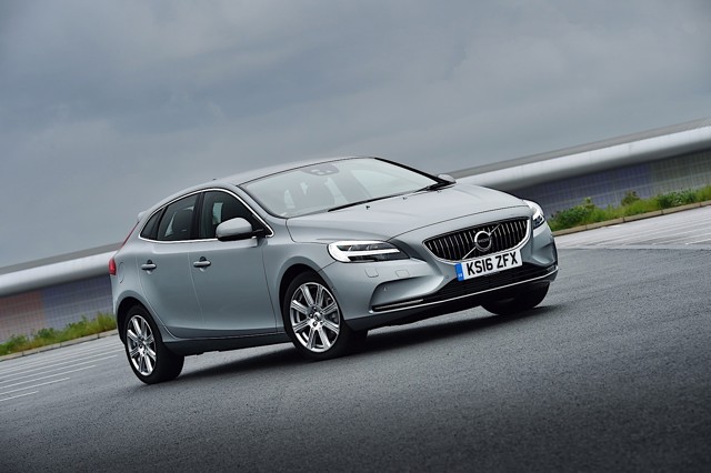 Volvo V40 photo 30