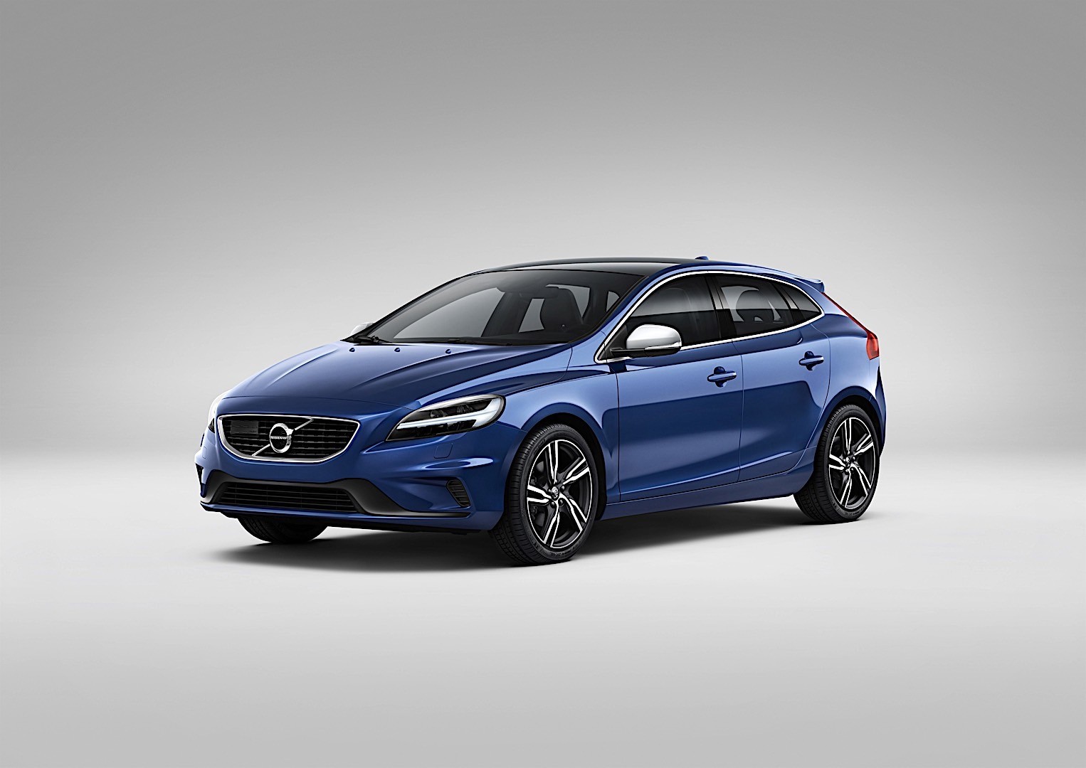 Volvo V40 photo 34
