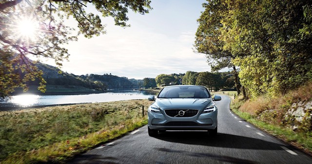 Volvo V40 photo 36