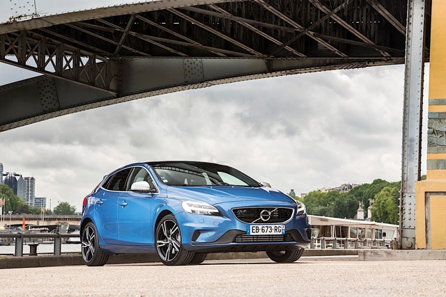 Volvo V40 photo 47