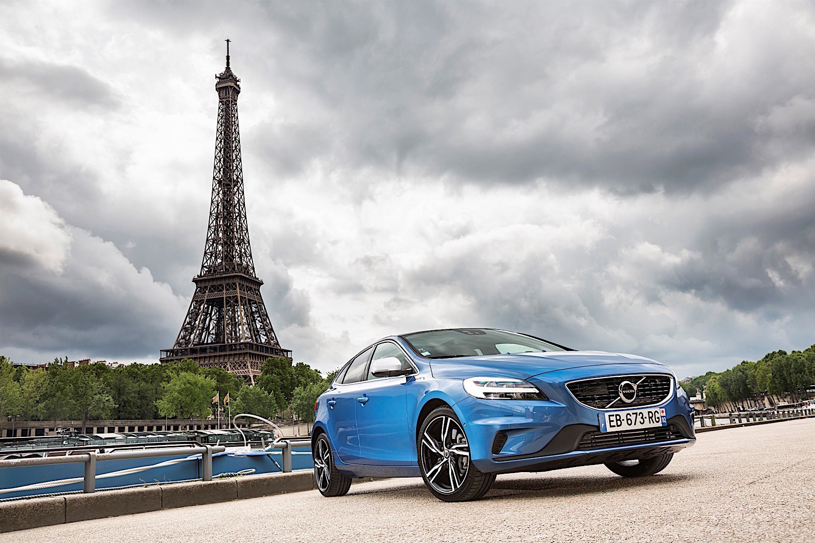 Volvo V40 photo 50