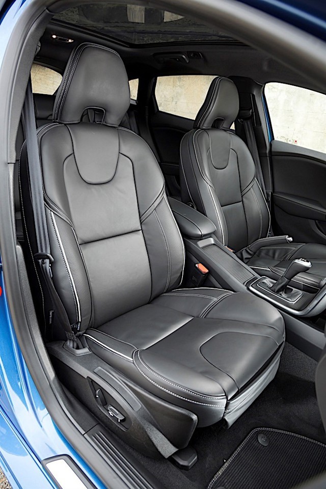 Volvo V40 photo 85
