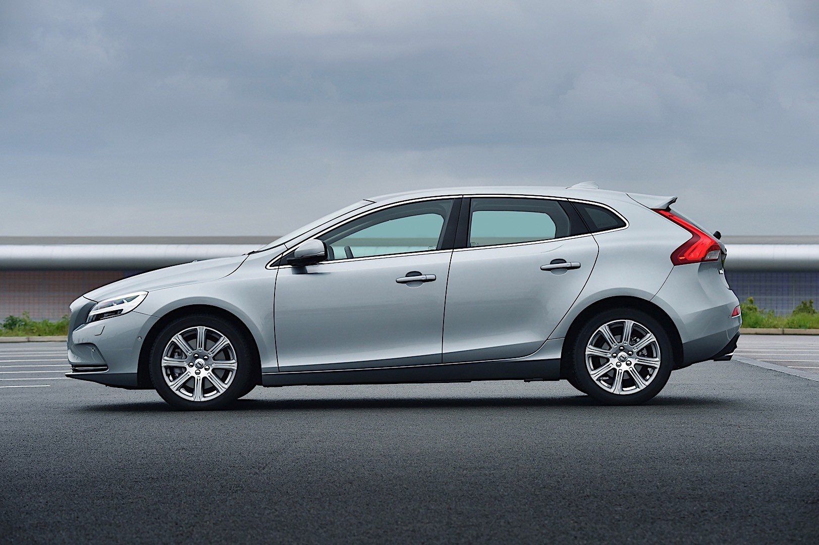 Volvo V40 photo 72