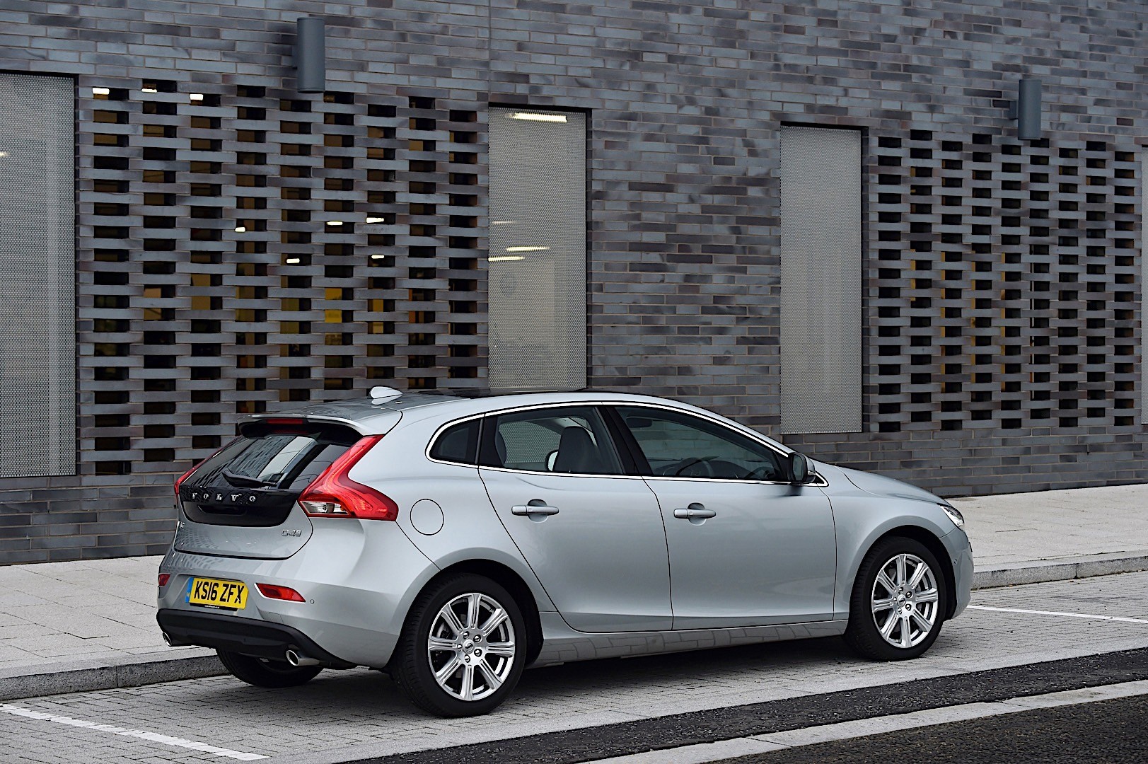 Volvo V40 photo 73
