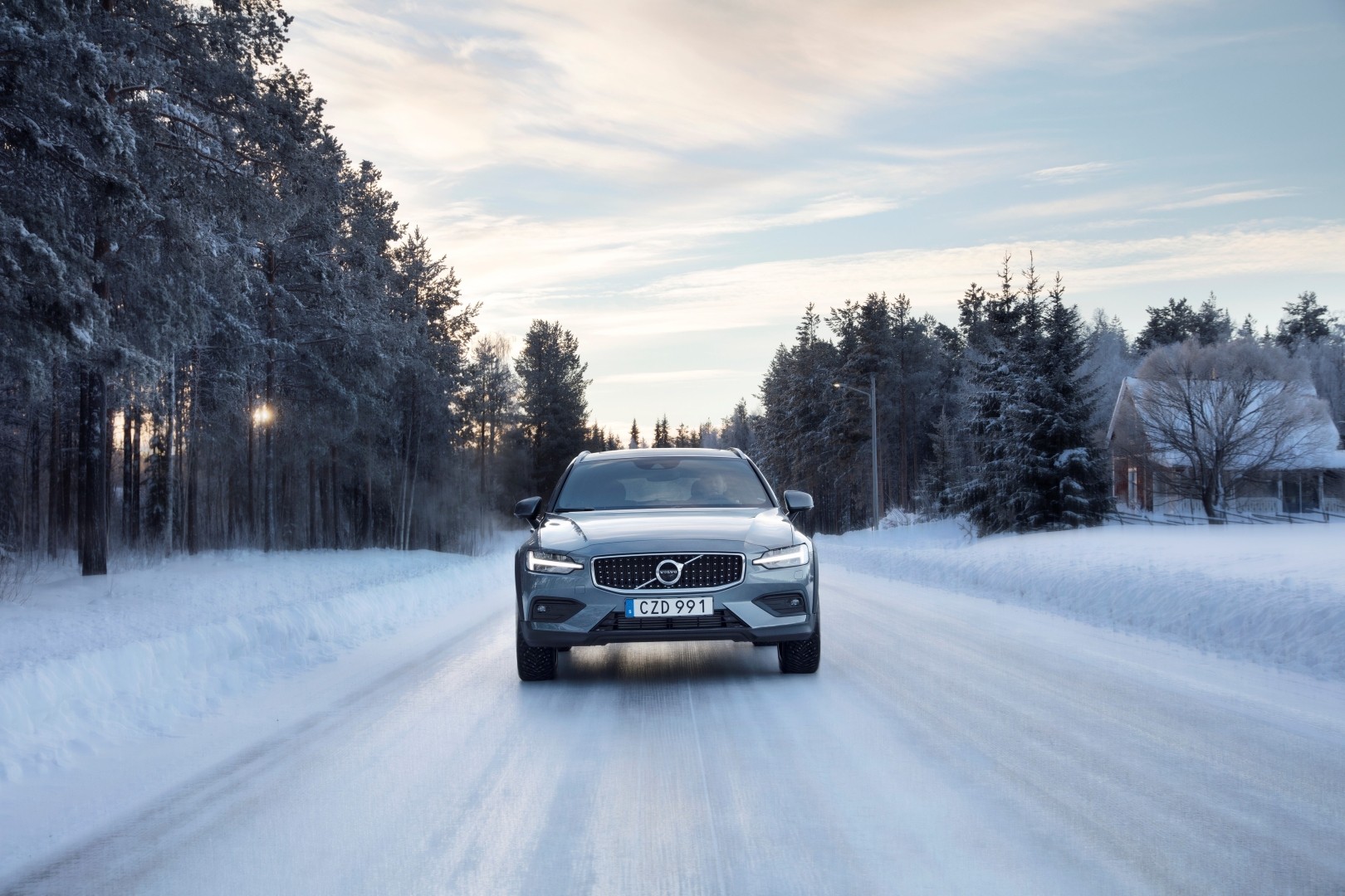 Volvo V60 Cross Country photo 45