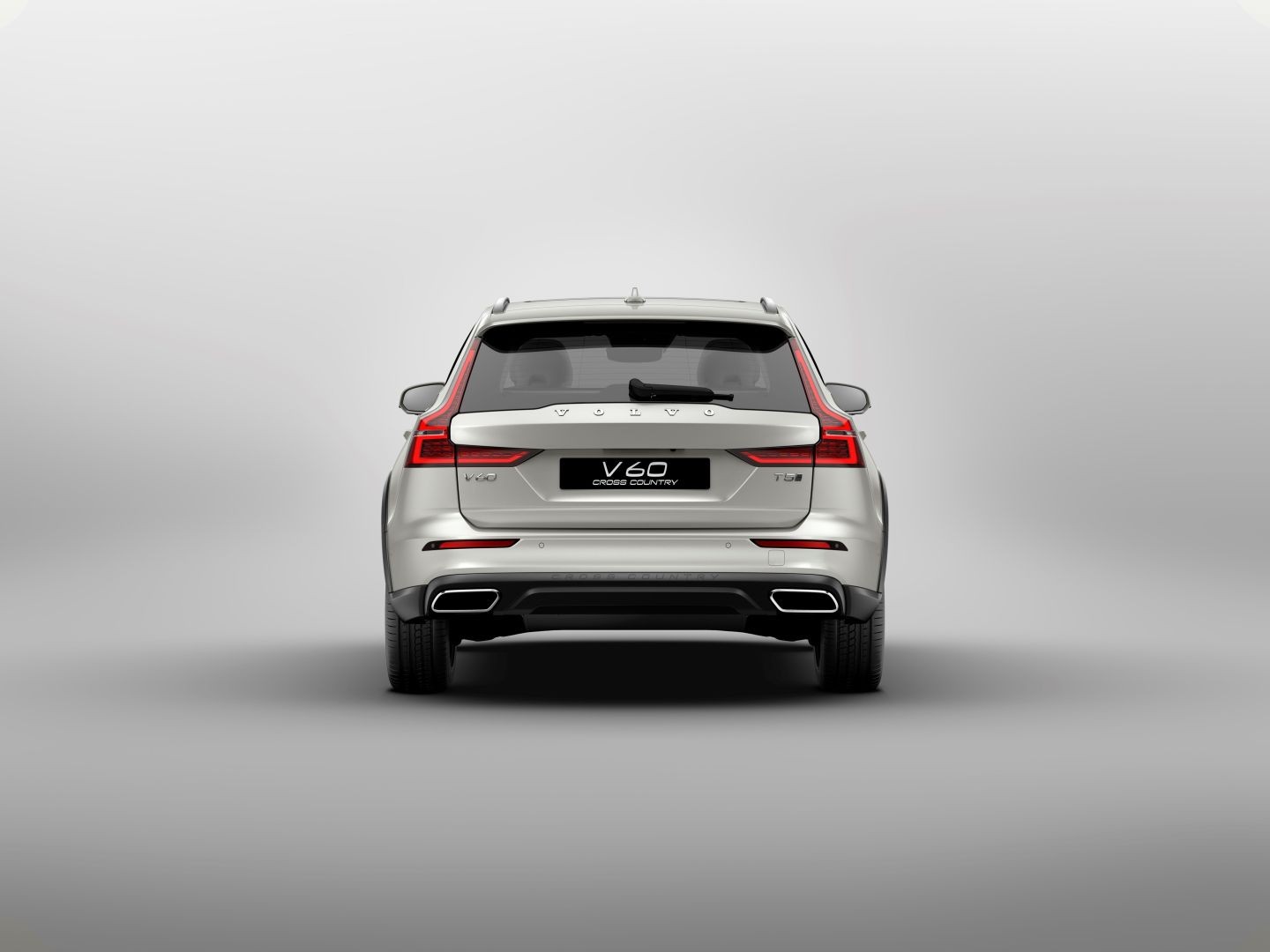 Volvo V60 Cross Country photo 2