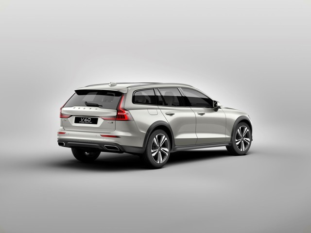 Volvo V60 Cross Country photo 3