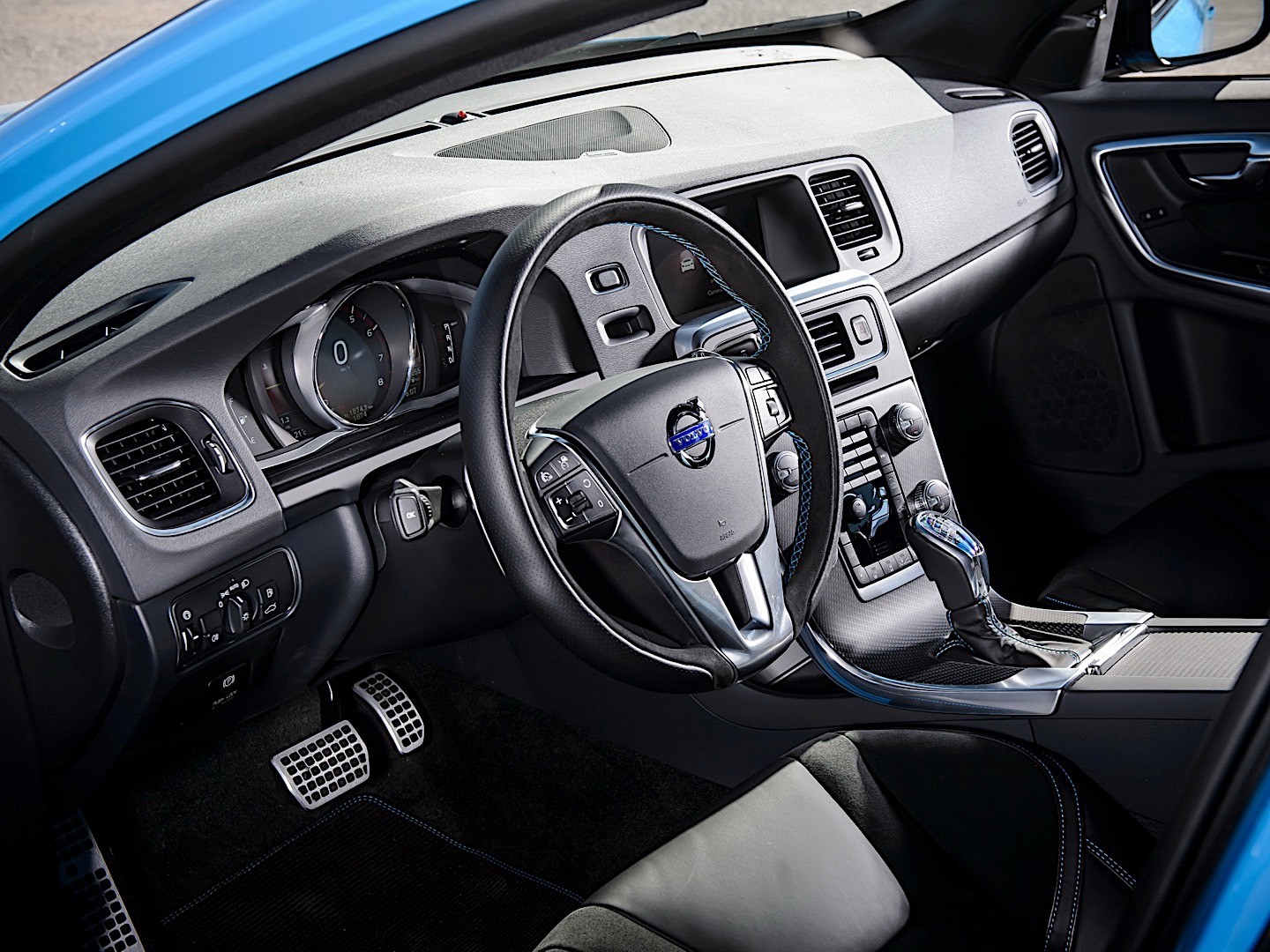 Volvo V60 Polestar photo 47