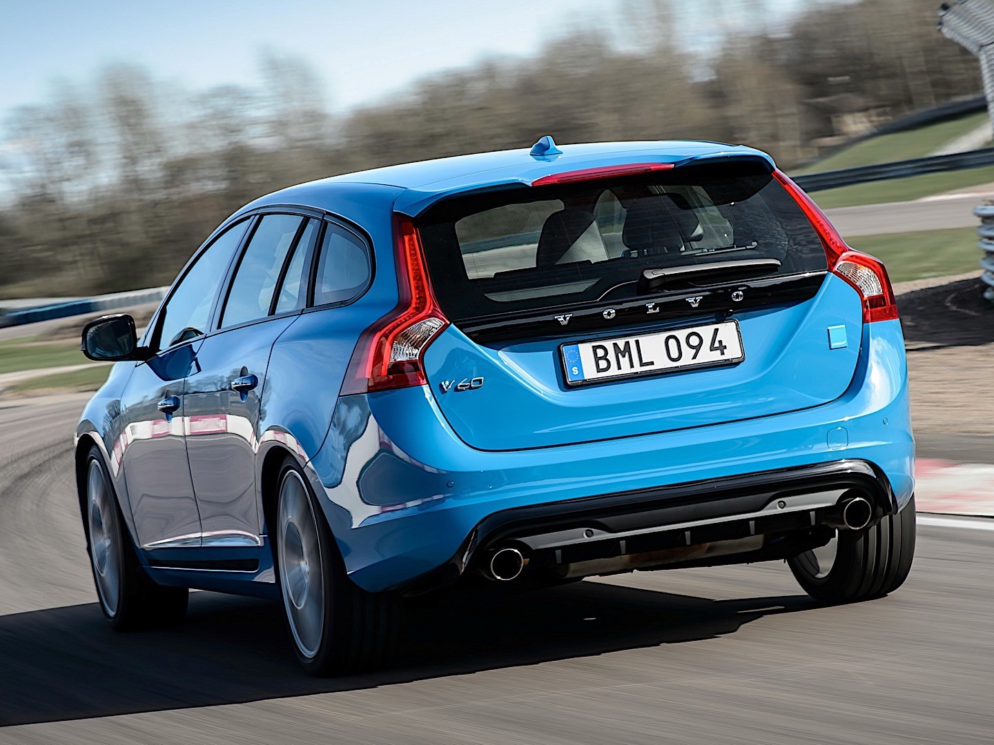 Volvo V60 Polestar photo 9