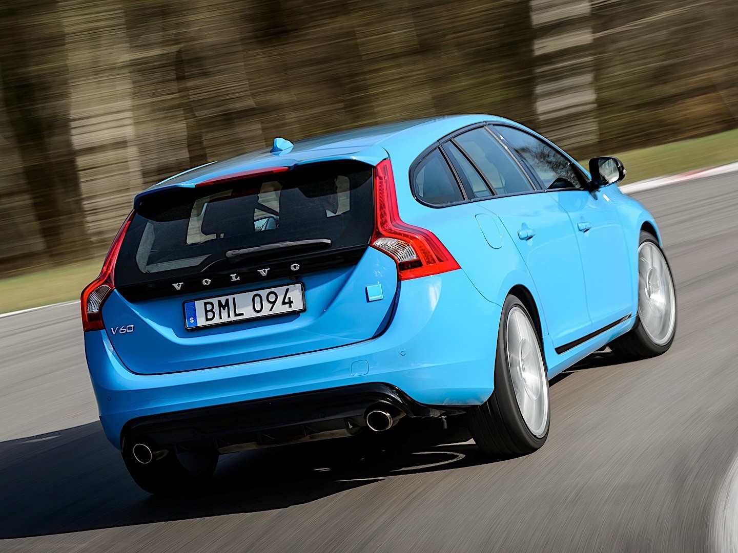 Volvo V60 Polestar photo 10